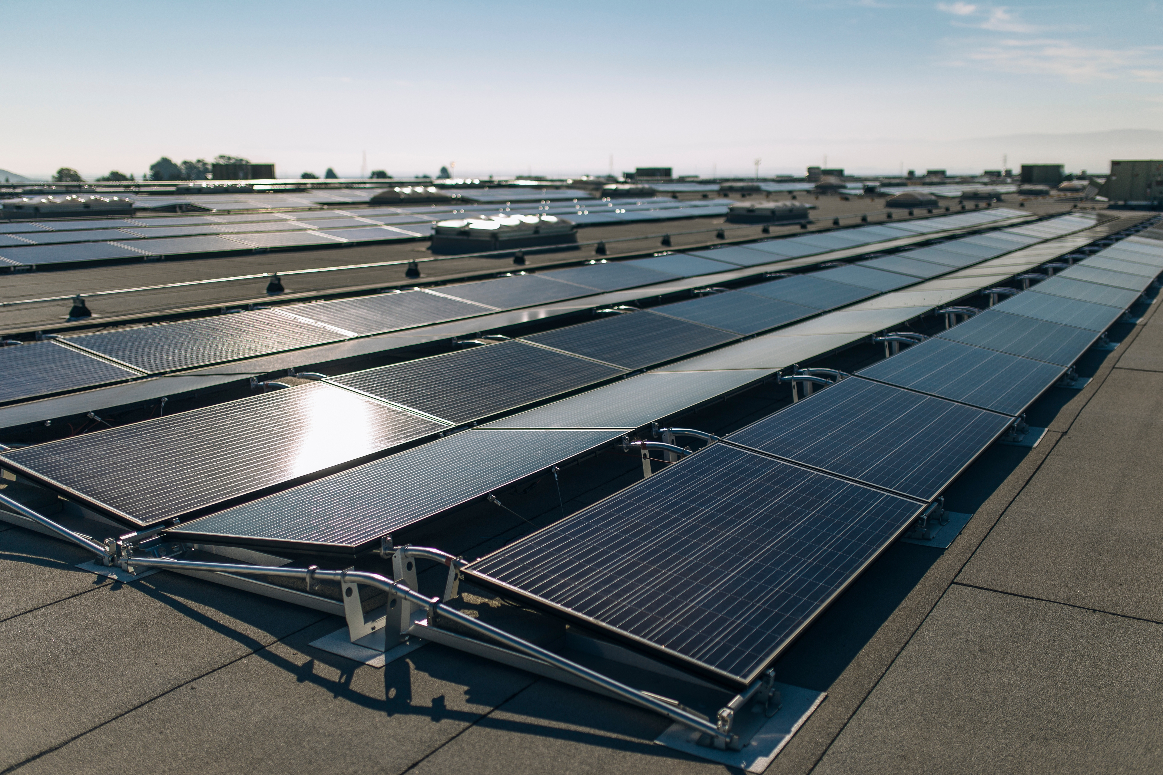 Solar panels on the rooftop of an Amazon fulfillment center