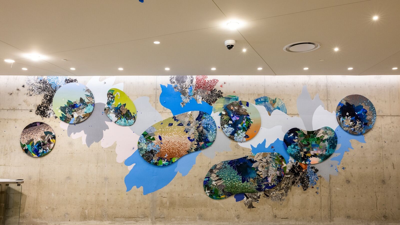 An image of an art installation at Amazon's second headquarters in Arlington, Virginia.